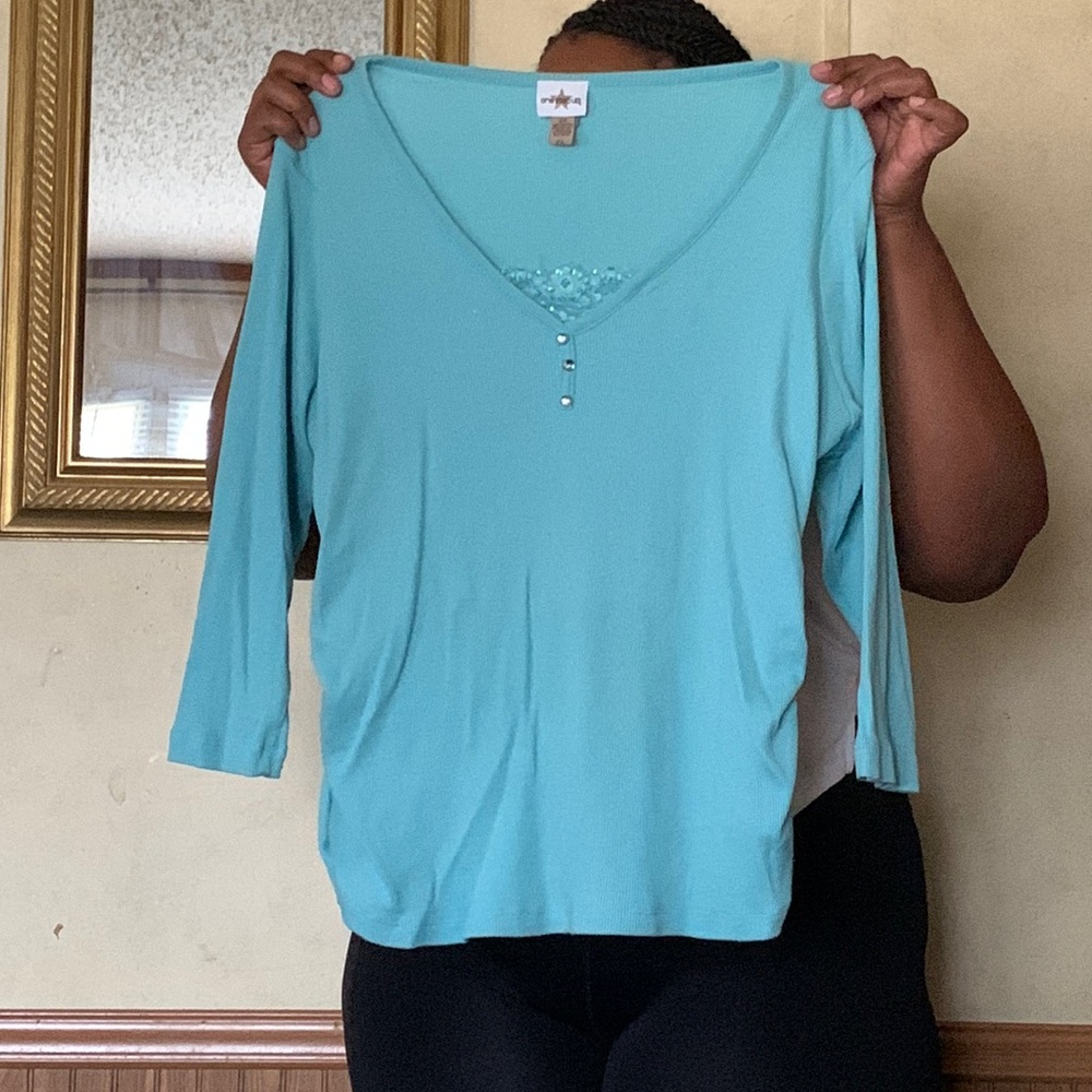 Shirt is brand New ,Never Worn Great condition.